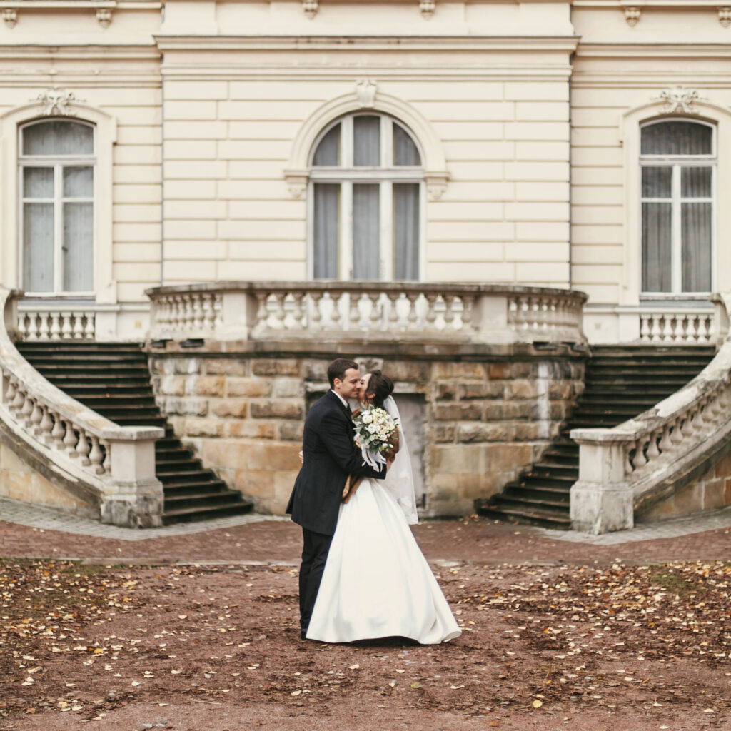 Reasons to have a Castle Wedding in Belgium. Plan your wedding with Ze Events